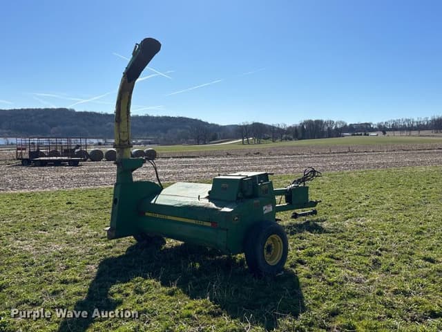 Image of John Deere 3940 equipment image 4