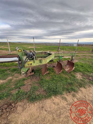 Main image John Deere 3945