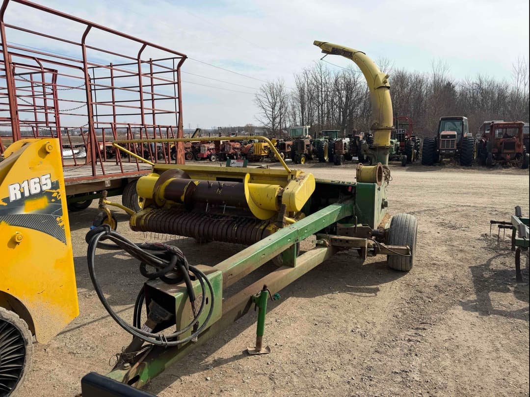 Image of John Deere 3950 Primary image