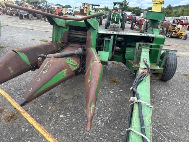 Image of John Deere 3950 equipment image 1
