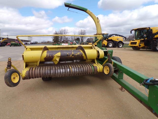 Image of John Deere 3950 equipment image 2