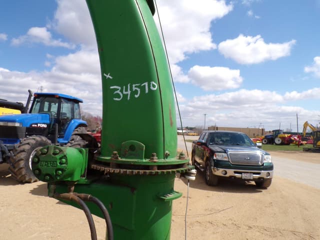 Image of John Deere 3950 equipment image 1