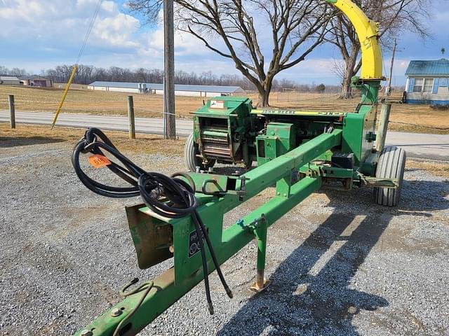 Image of John Deere 3950 equipment image 1