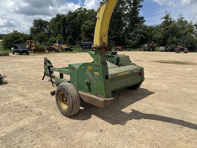 Image of John Deere 3950 equipment image 3