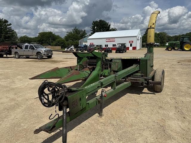 Image of John Deere 3950 equipment image 1