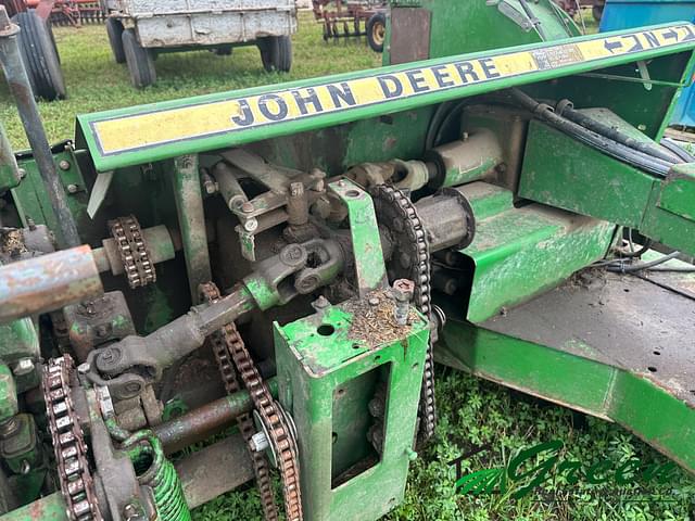 Image of John Deere 3950 equipment image 4