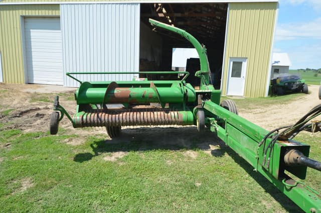 Image of John Deere 3950 equipment image 2