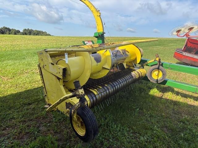 Image of John Deere 3950 equipment image 4