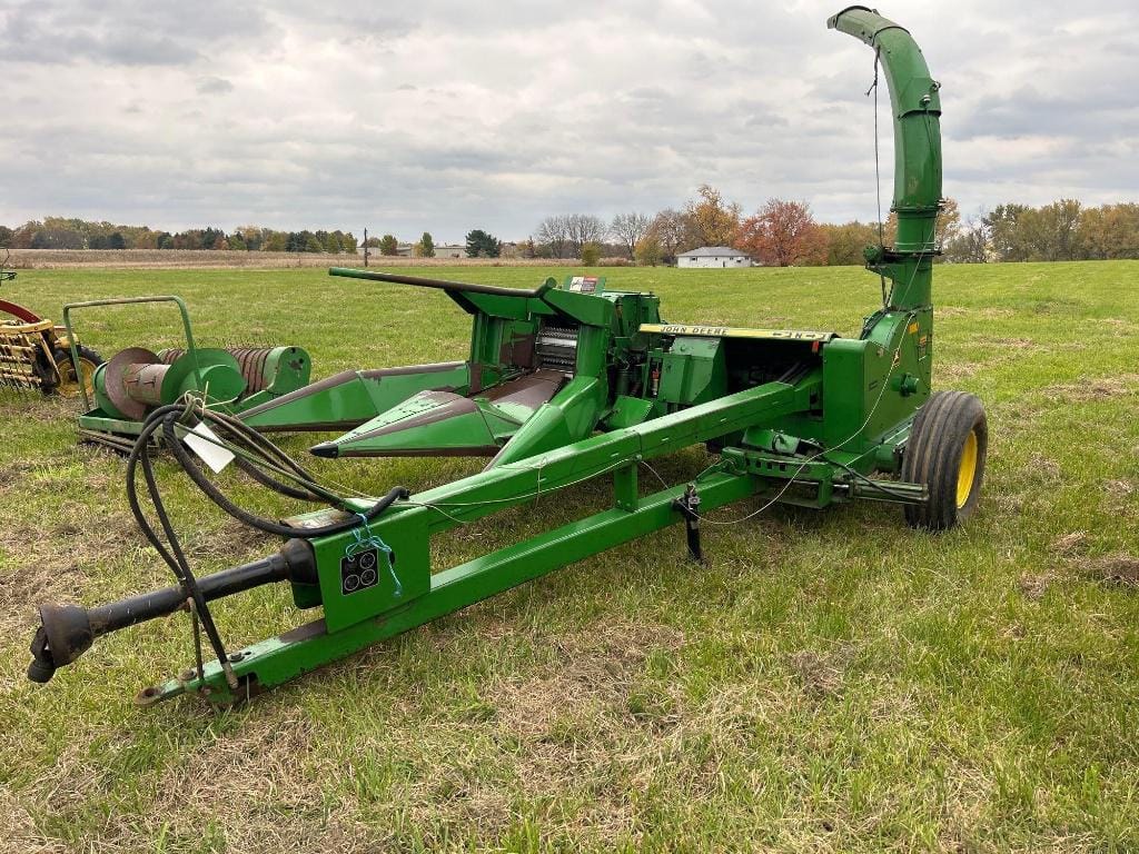 John Deere 3950 Equipment Image0