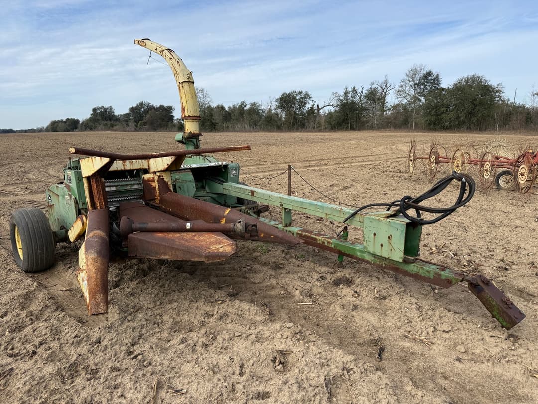 Image of John Deere 3950 Primary image