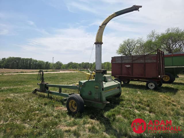 Image of John Deere 3950 equipment image 3