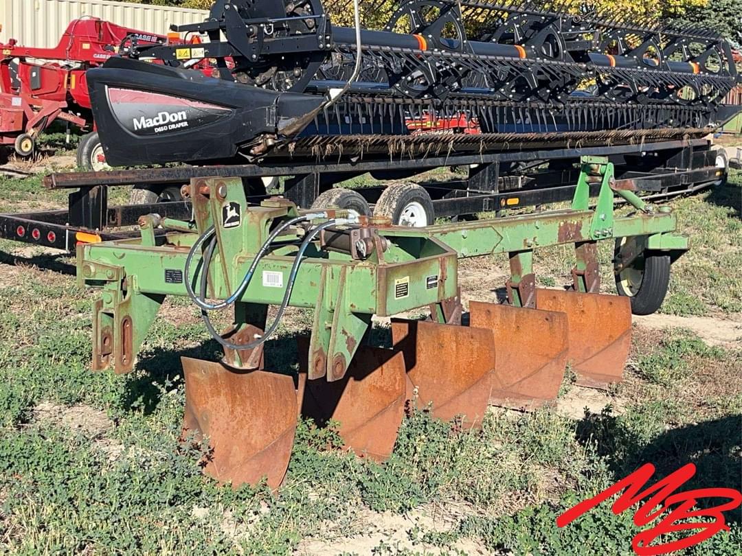 Image of John Deere 3955 Primary image