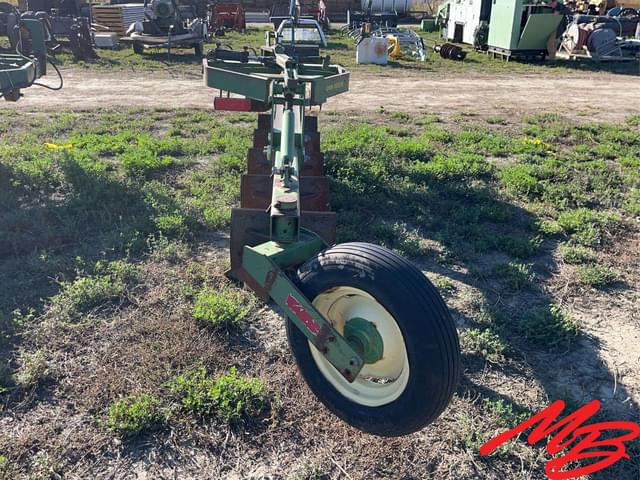 Image of John Deere 3955 equipment image 4