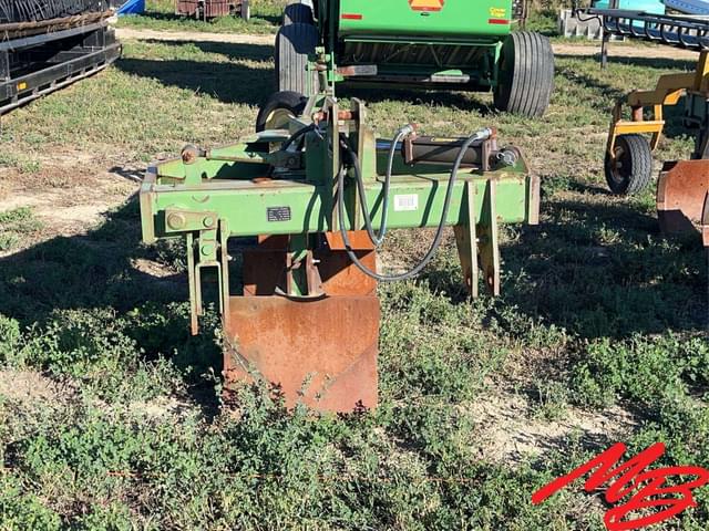 Image of John Deere 3955 equipment image 1