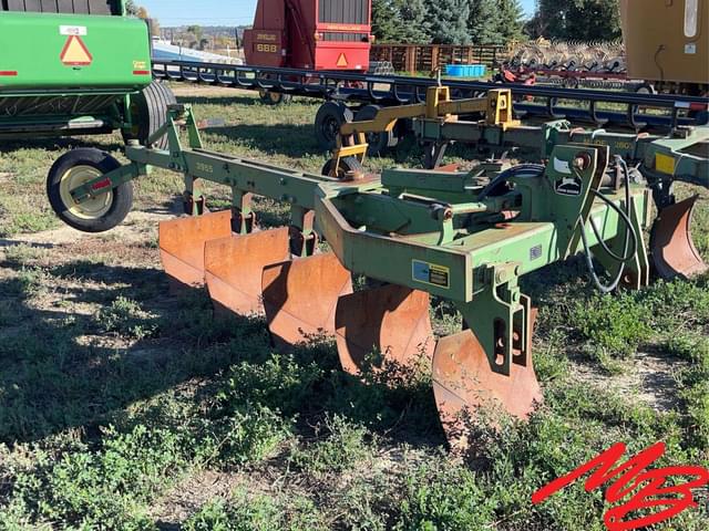 Image of John Deere 3955 equipment image 2