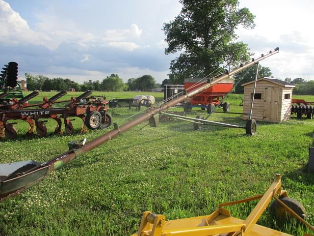 Image of John Deere 396 Primary image