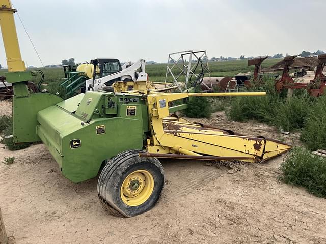 Image of John Deere 3960 equipment image 1