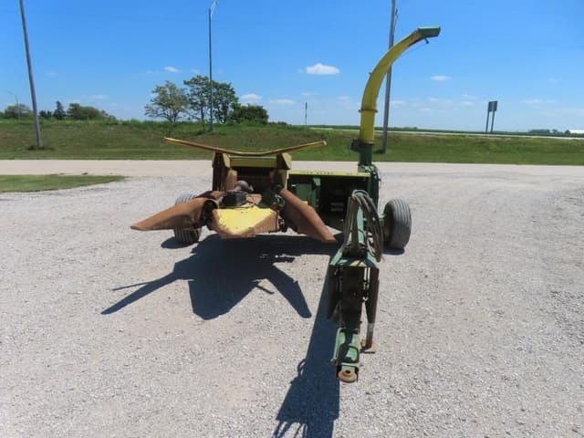 Image of John Deere 3960 equipment image 1