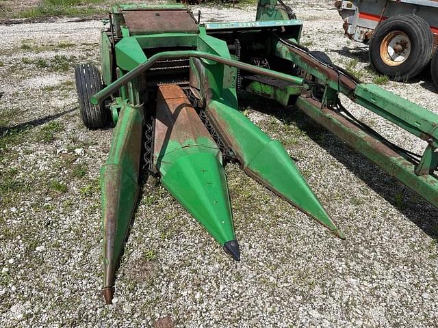 Image of John Deere 3960 equipment image 1