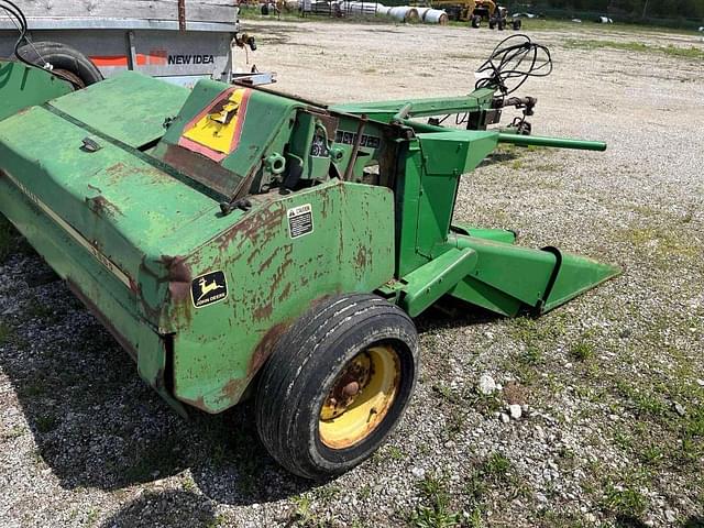 Image of John Deere 3960 equipment image 3
