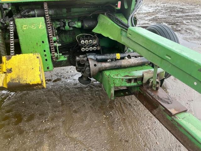 Image of John Deere 3960 equipment image 2