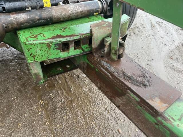 Image of John Deere 3960 equipment image 3