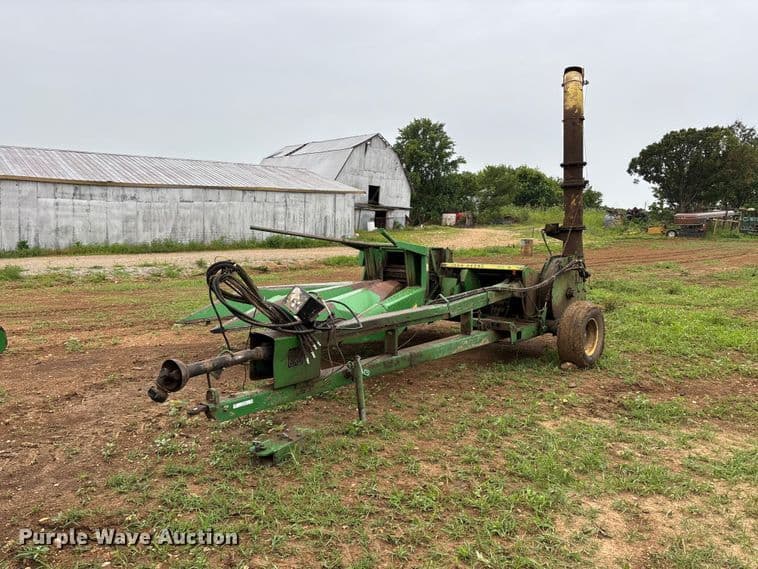 Image of John Deere 3960 Primary image