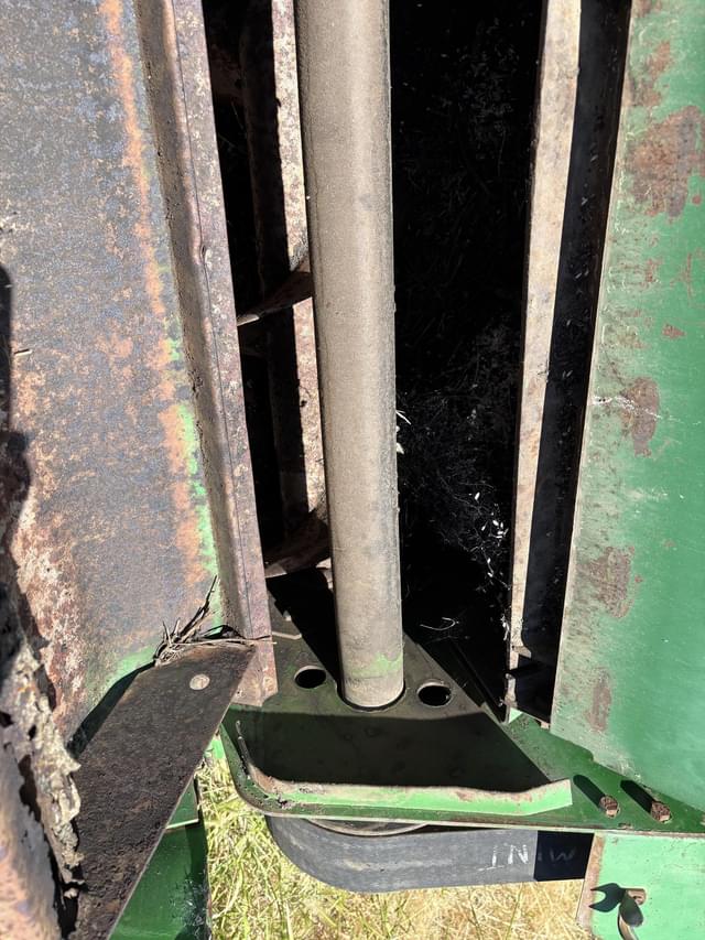 Image of John Deere 3970 equipment image 4