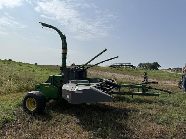 Image of John Deere 3970 equipment image 2