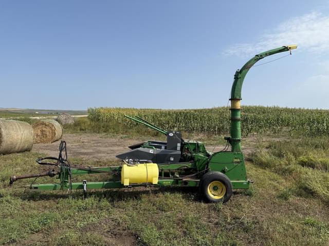 Image of John Deere 3970 equipment image 4