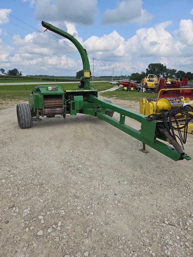 Image of John Deere 3970 equipment image 1