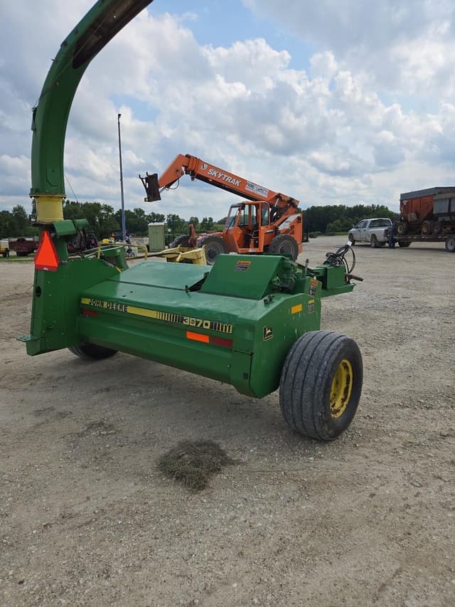 Image of John Deere 3970 equipment image 2