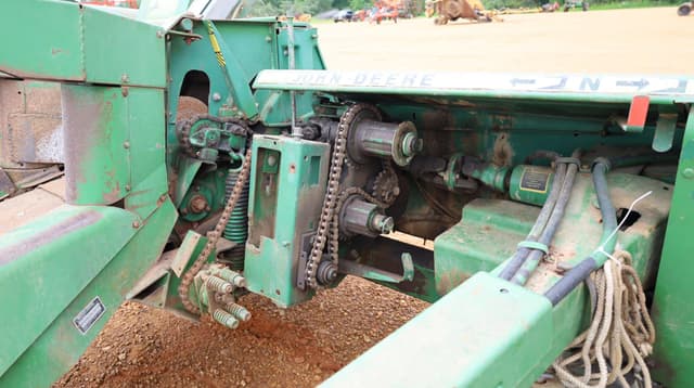 Image of John Deere 3970 equipment image 3