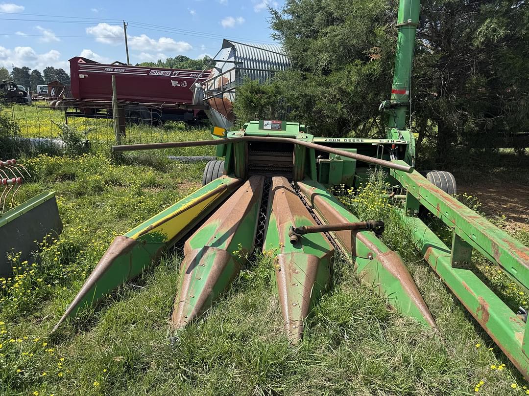 Image of John Deere 3970 Image 0