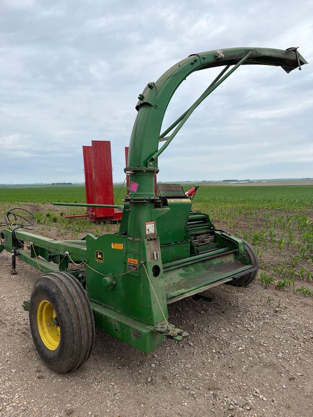 Image of John Deere 3970 equipment image 4