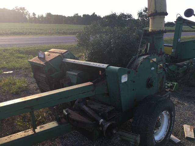 Image of John Deere 3970 equipment image 2