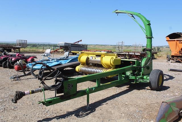 Image of John Deere 3970 equipment image 2