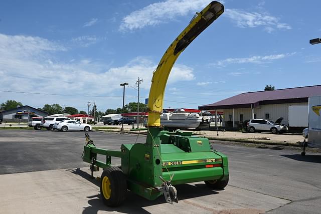 Image of John Deere 3970 equipment image 4