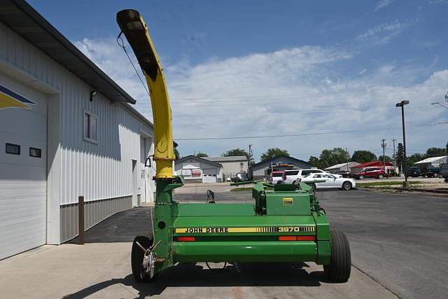 Image of John Deere 3970 equipment image 3