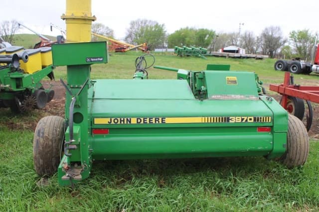 Image of John Deere 3970 equipment image 3