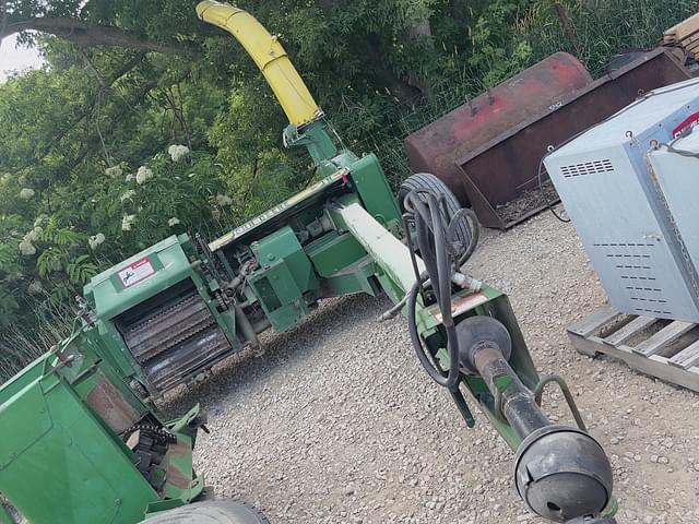 Image of John Deere 3970 equipment image 1