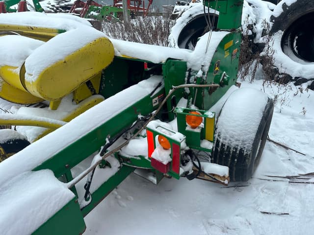 Image of John Deere 3975 equipment image 1