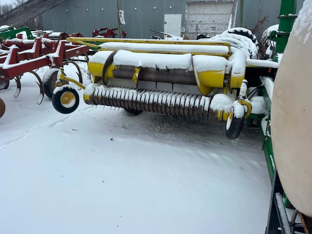 Image of John Deere 3975 equipment image 3