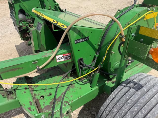 Image of John Deere 3975 equipment image 4