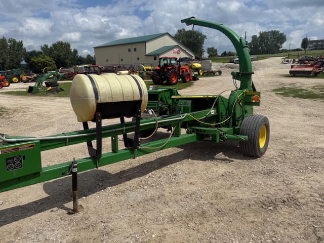 Image of John Deere 3975 equipment image 2