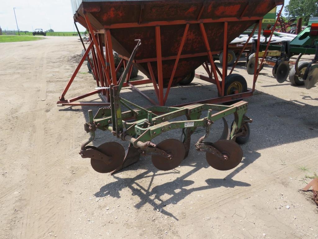 Image of John Deere 3B Image 0