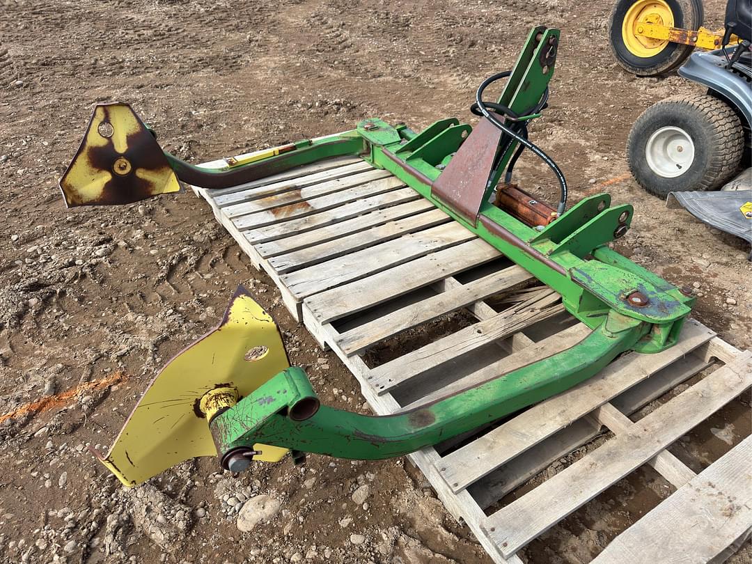 Image of John Deere 84 Primary image