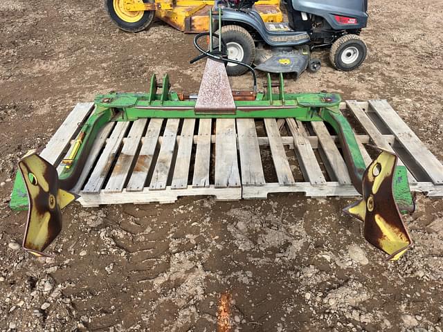 Image of John Deere 84 equipment image 1