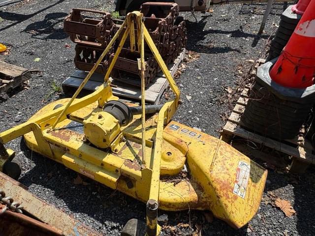 Image of John Deere 261 equipment image 2