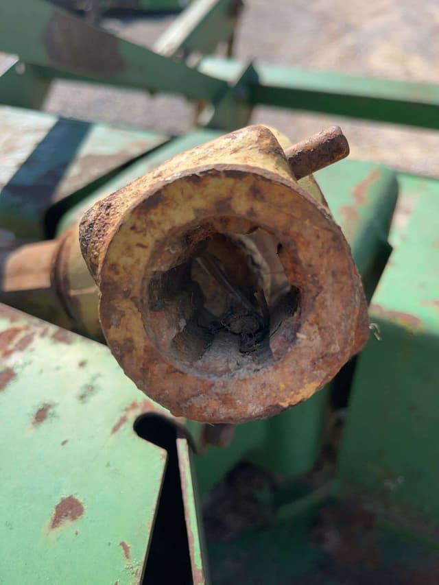 Image of John Deere HX10 equipment image 4